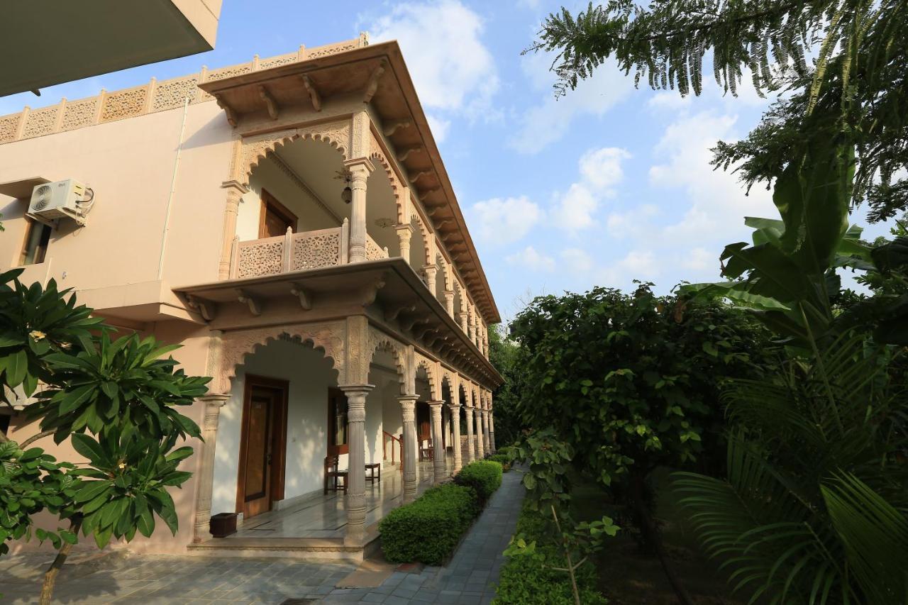 Hotel Sunbird Bharatpur Exteriér fotografie