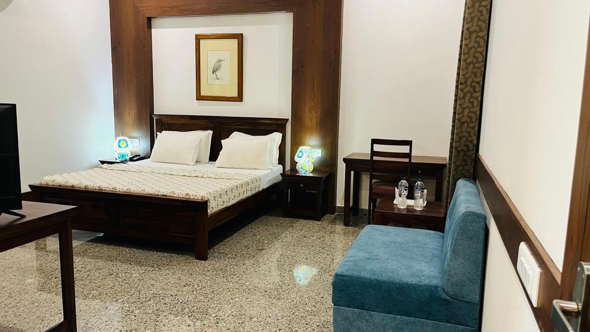 Hotel Sunbird Bharatpur Exteriér fotografie